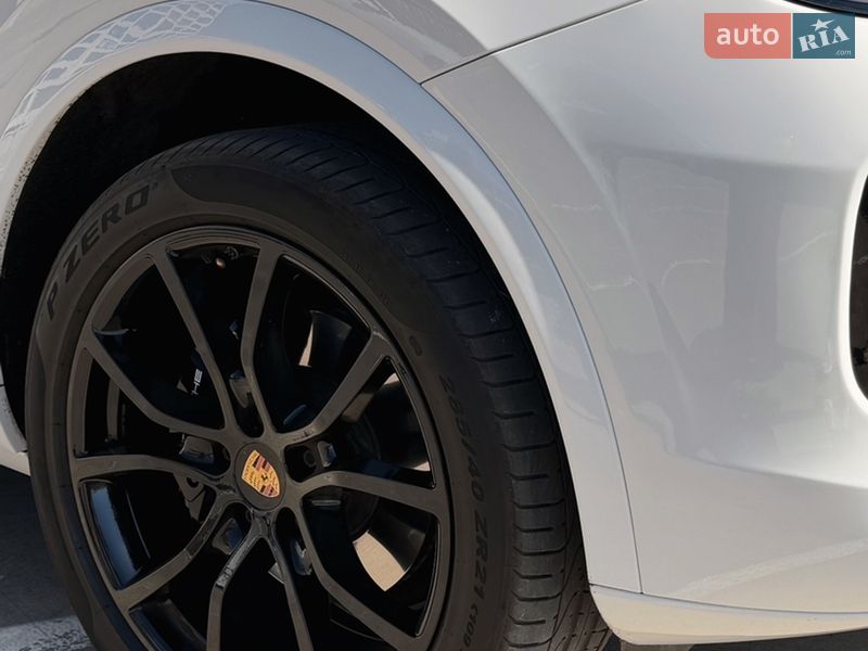 Внедорожник / Кроссовер Porsche Cayenne 2019 в Одессе