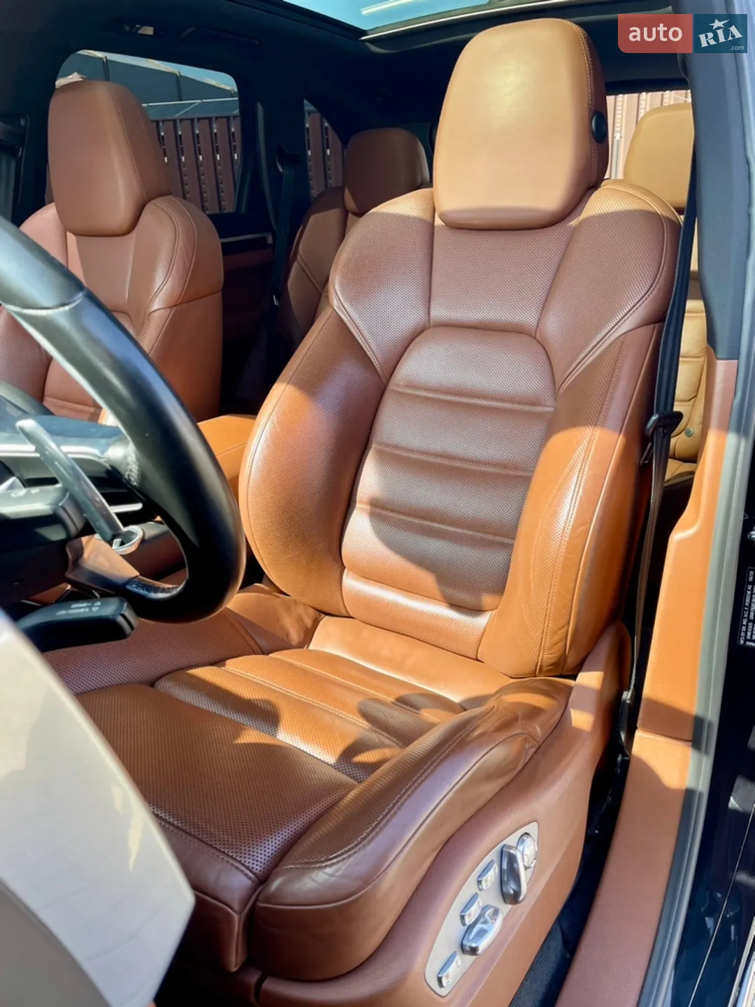 2016 Porsche Cayenne - мініатюра 21