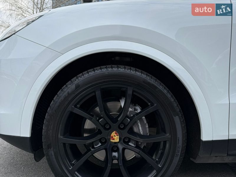Позашляховик / Кросовер Porsche Cayenne 2019 в Дніпрі