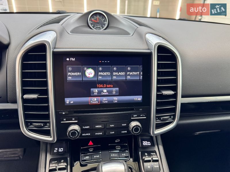 Внедорожник / Кроссовер Porsche Cayenne 2016 в Киеве