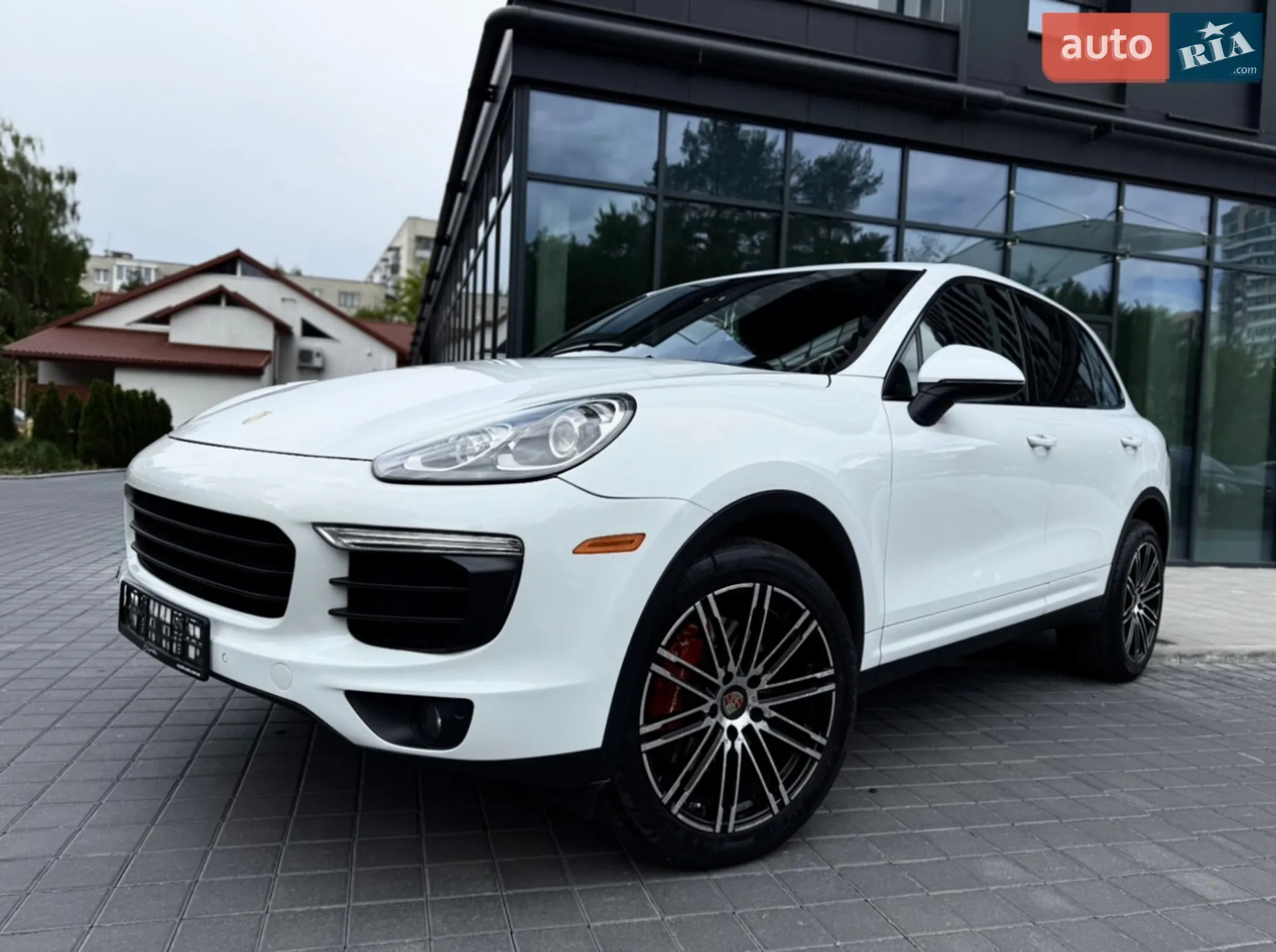 2015 Porsche Cayenne - мініатюра 3