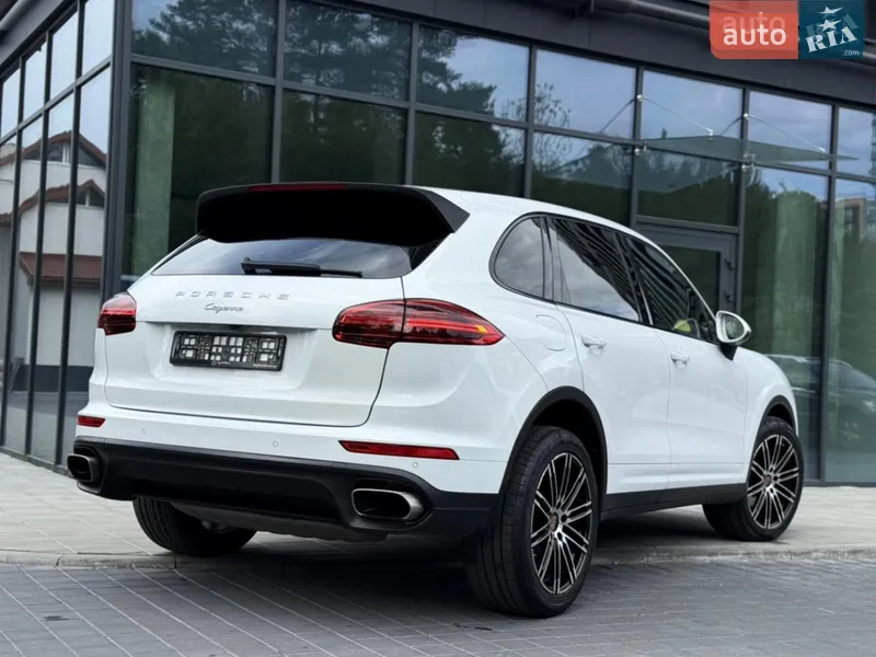 Porsche Cayenne 2015 VIN WP1AA2A20GKA12515 фото оголошення 13 з 111
