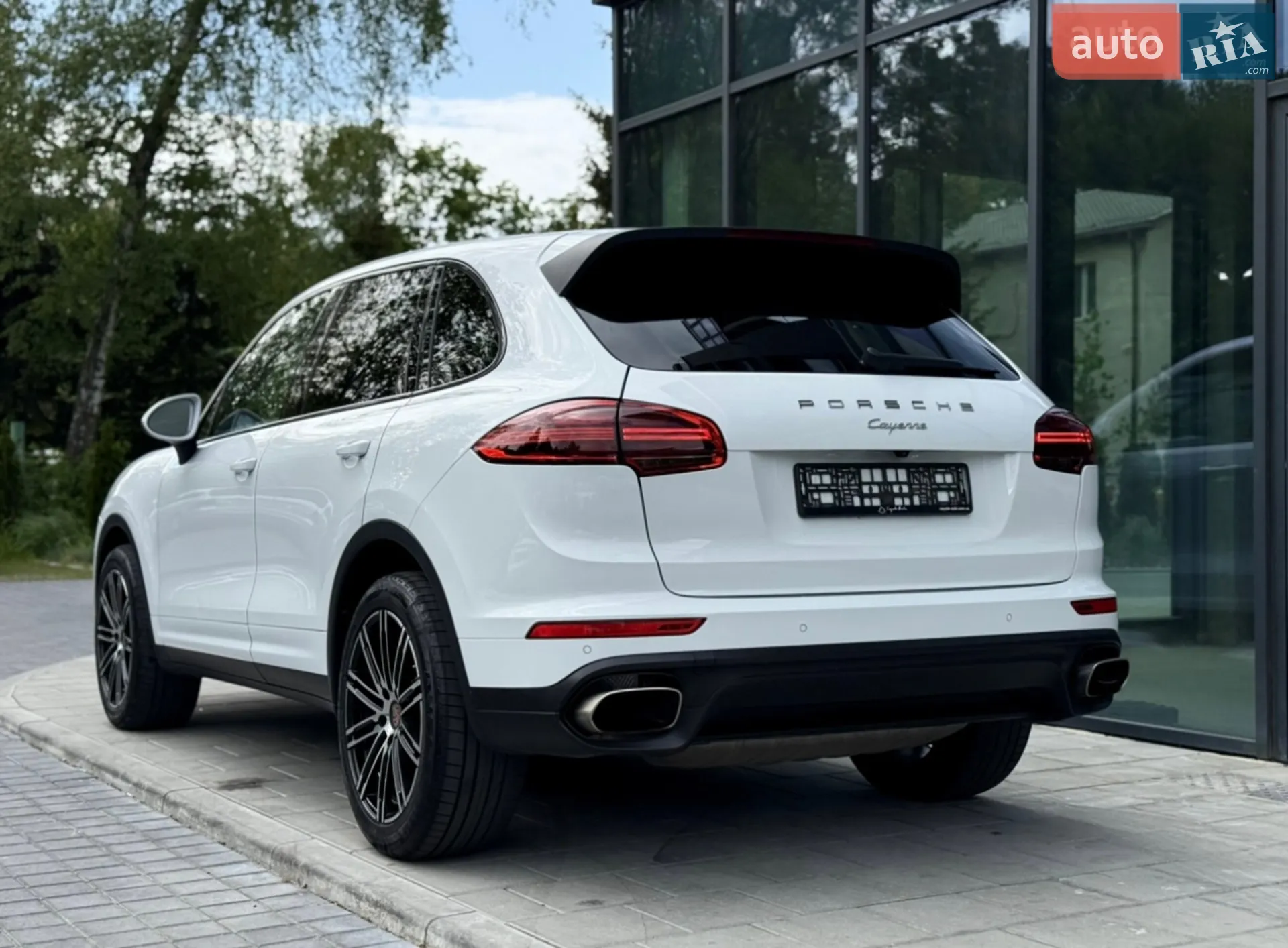 2015 Porsche Cayenne - мініатюра 18