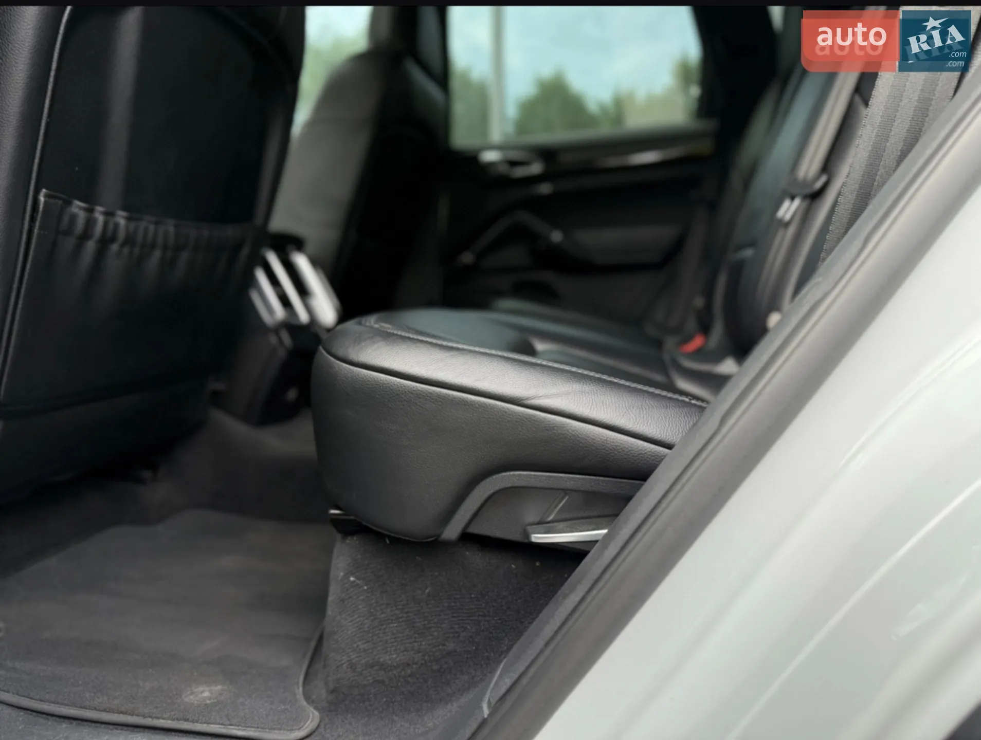 2015 Porsche Cayenne - мініатюра 46