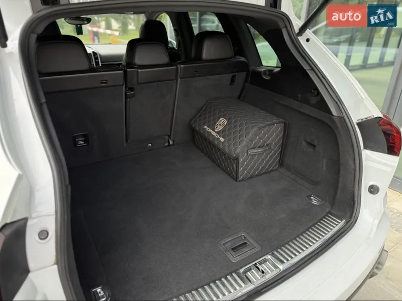 Porsche Cayenne 2015 VIN WP1AA2A20GKA12515 фото оголошення 51 з 111