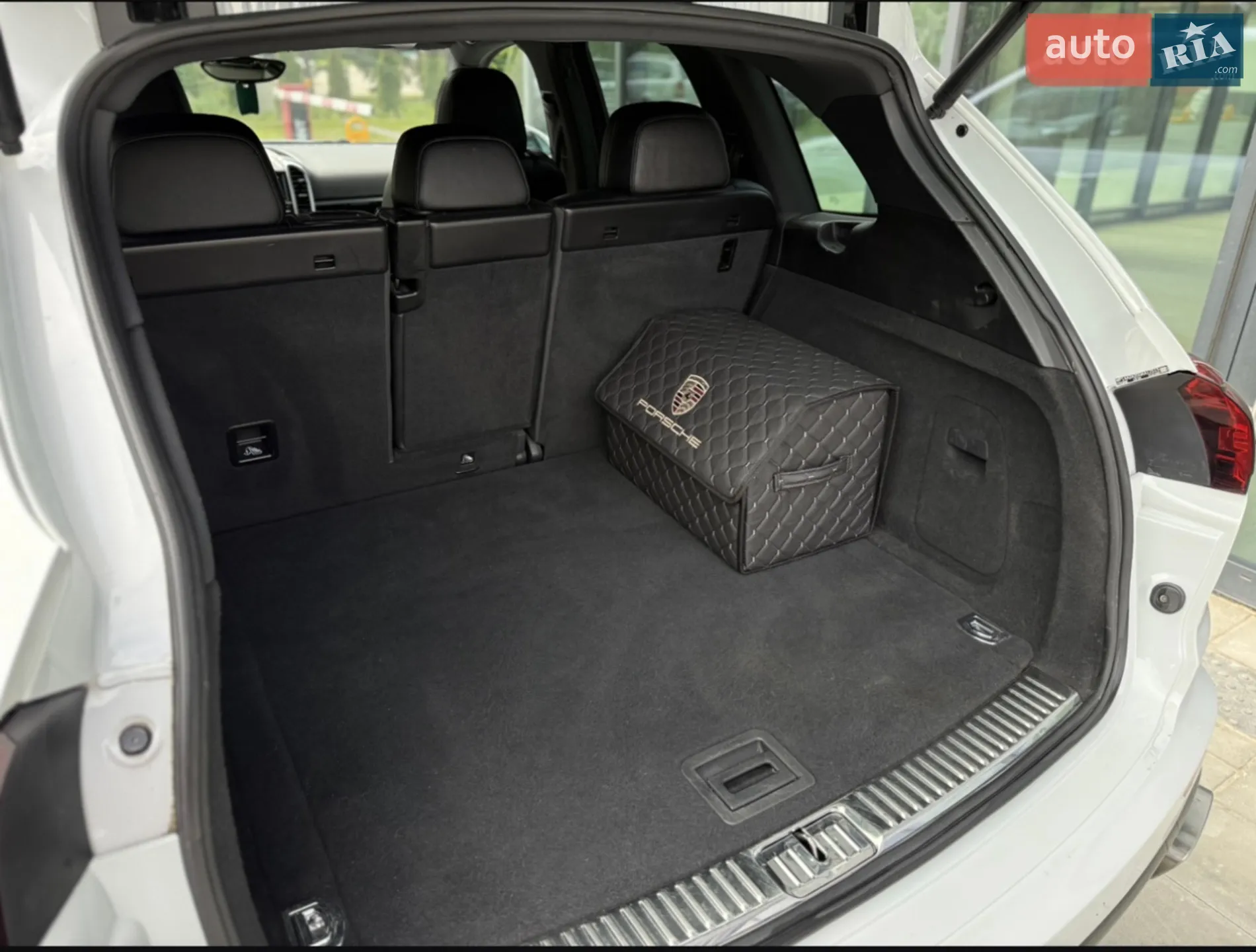 2015 Porsche Cayenne - мініатюра 51