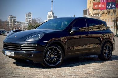 Внедорожник / Кроссовер Porsche Cayenne 2013 в Харькове
