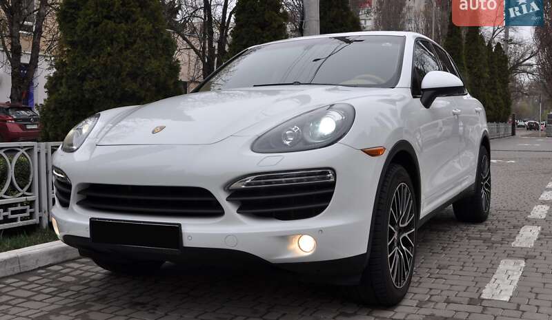 Позашляховик / Кросовер Porsche Cayenne 2012 в Одесі