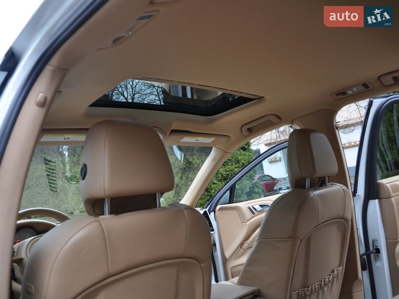 Позашляховик / Кросовер Porsche Cayenne 2012 в Одесі