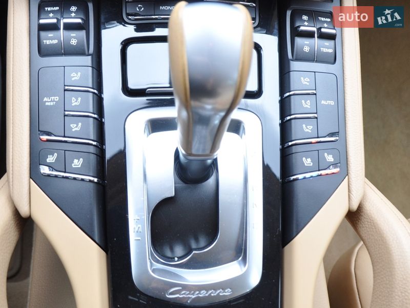 Позашляховик / Кросовер Porsche Cayenne 2012 в Одесі
