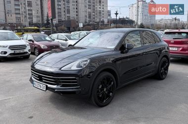 Позашляховик / Кросовер Porsche Cayenne 2019 в Києві