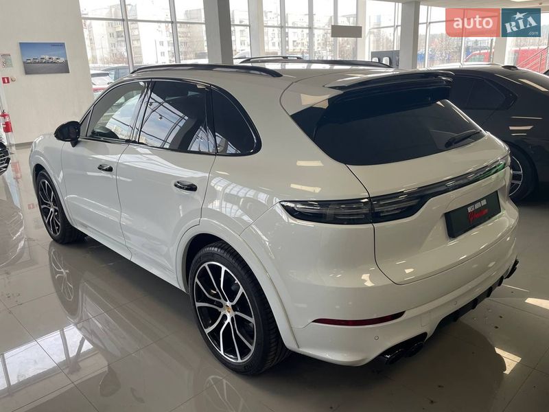 Позашляховик / Кросовер Porsche Cayenne 2019 в Києві