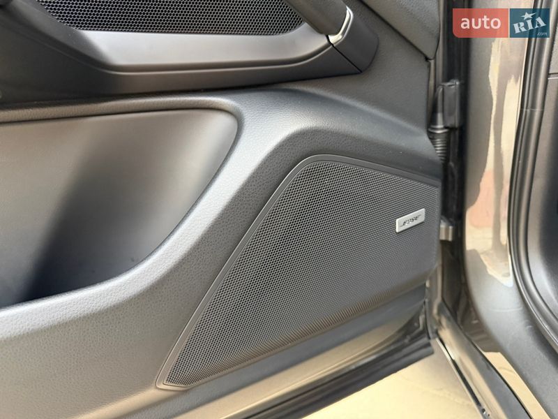 Позашляховик / Кросовер Porsche Cayenne 2020 в Києві