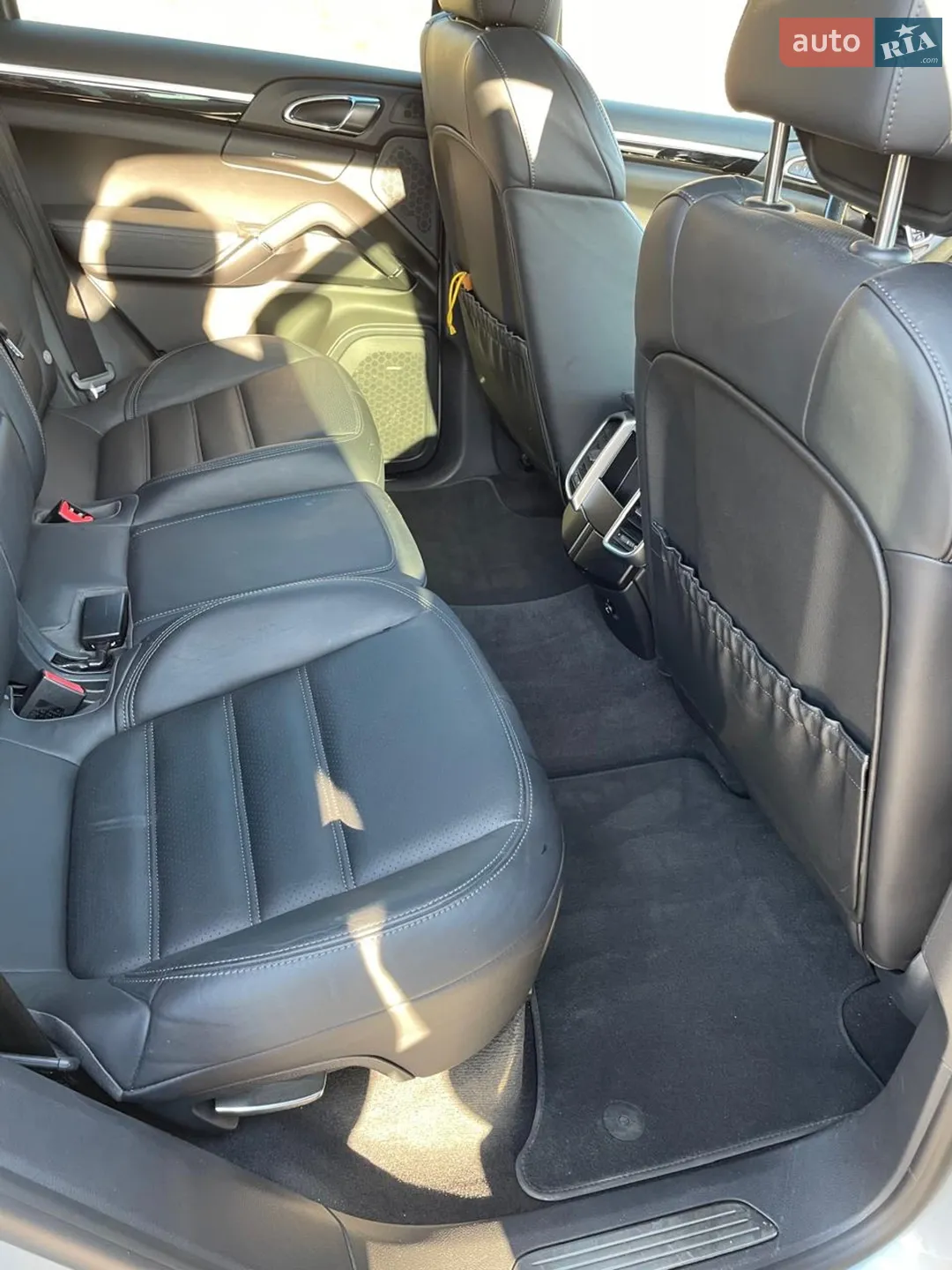 2015 Porsche Cayenne - мініатюра 10