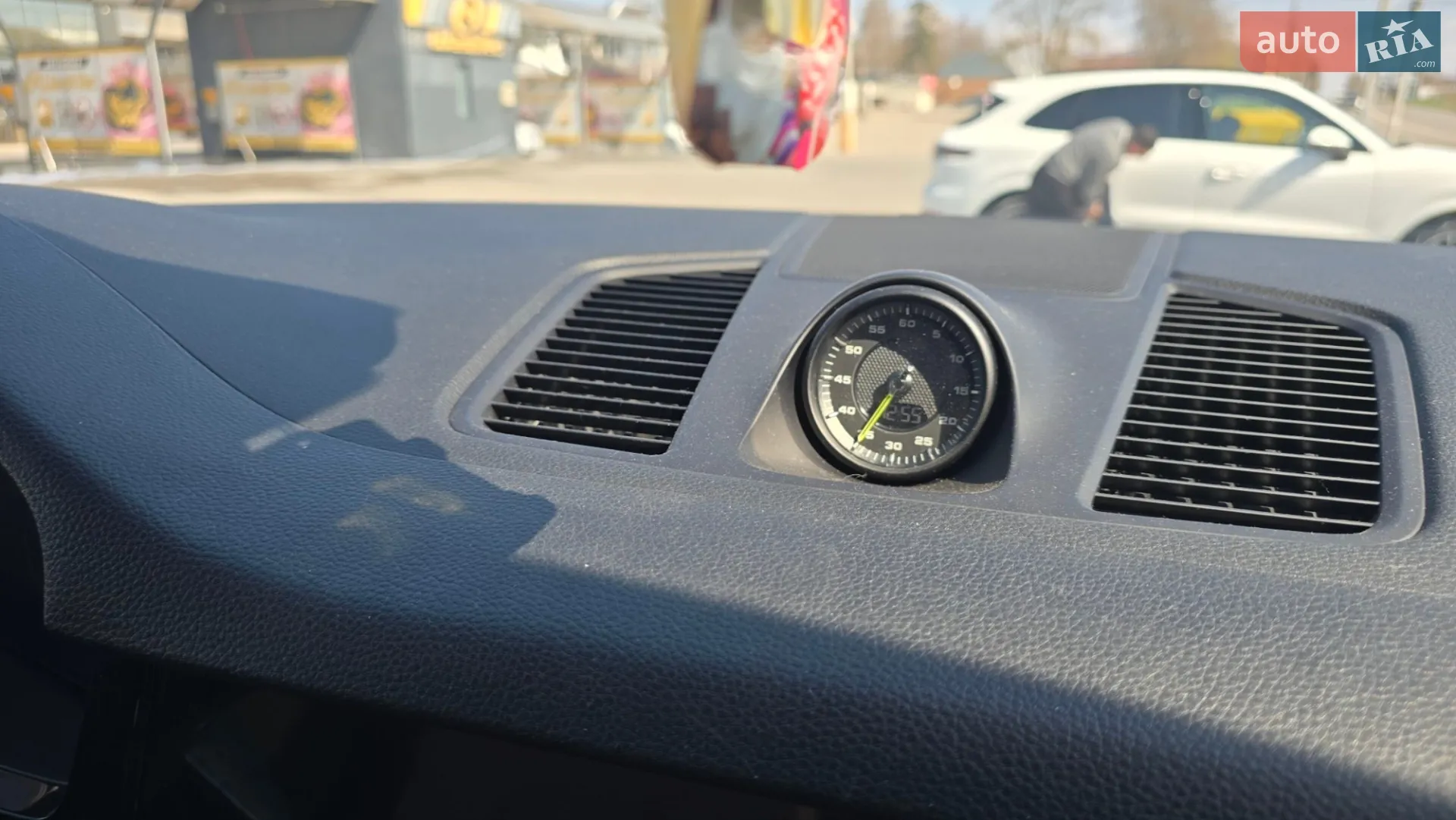 2019 Porsche Cayenne - мініатюра 26