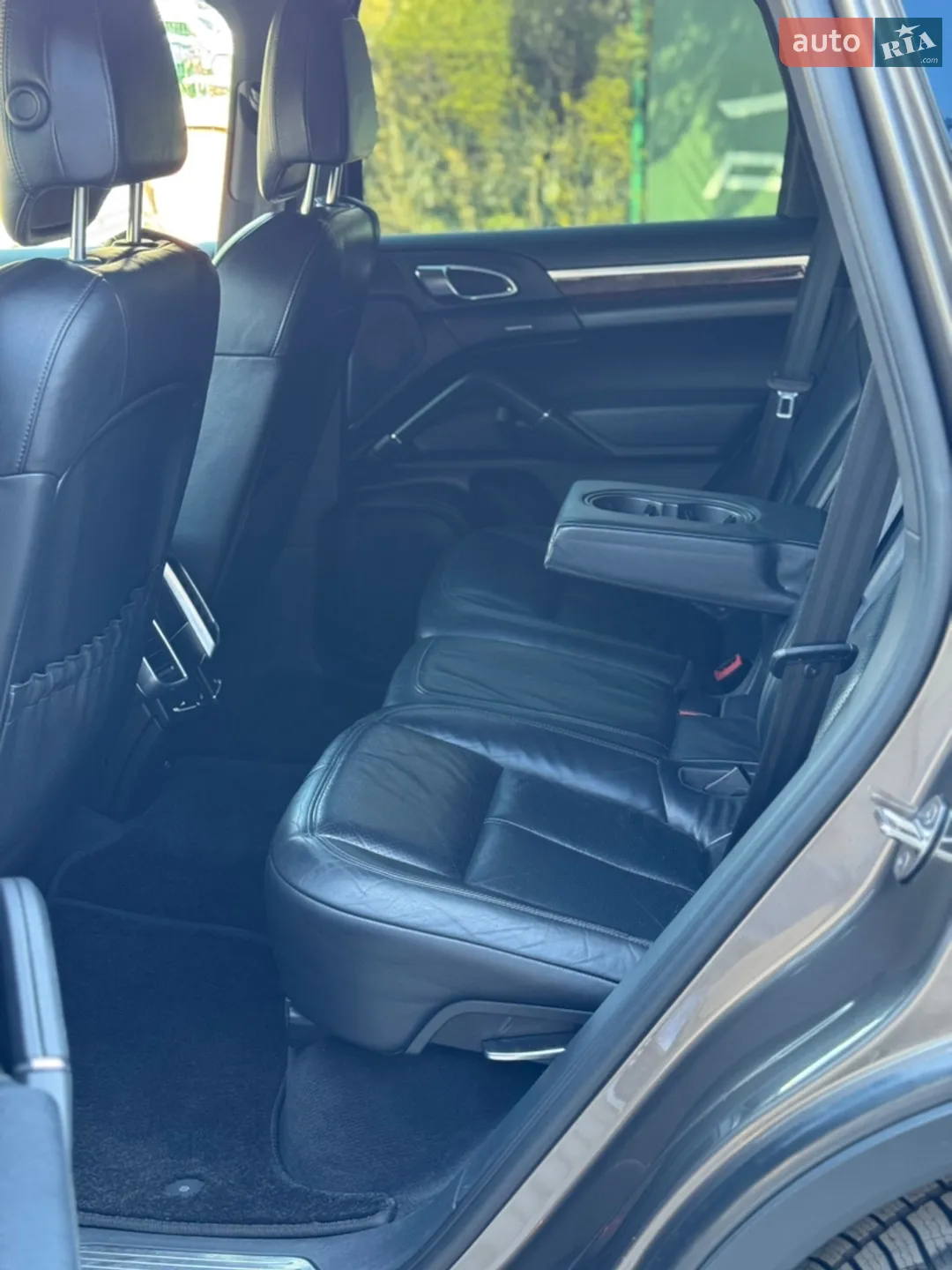 2011 Porsche Cayenne - мініатюра 42