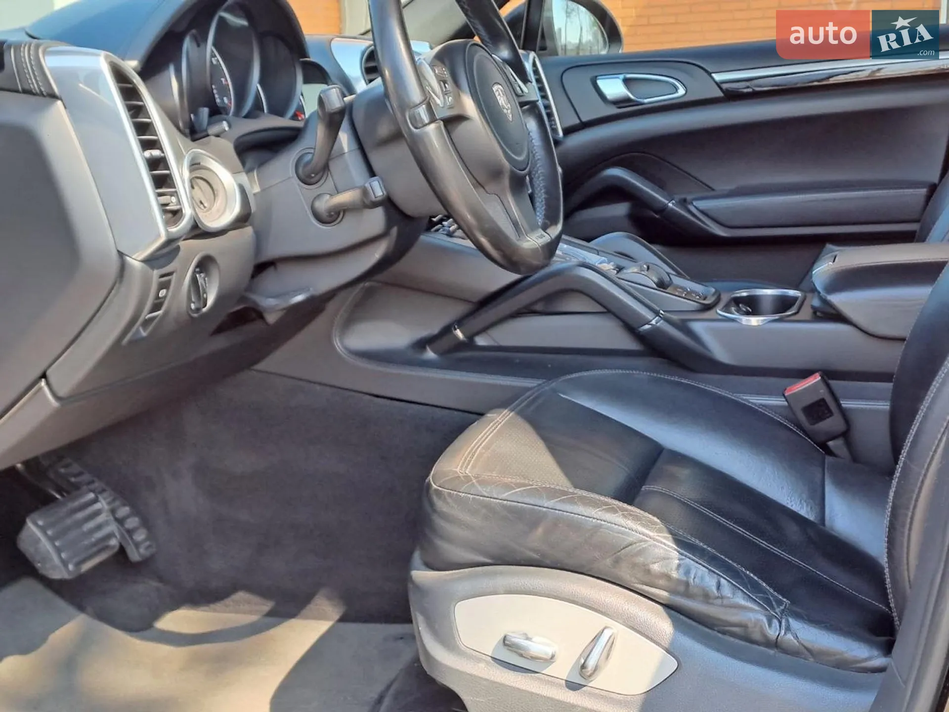 2010 Porsche Cayenne - мініатюра 12