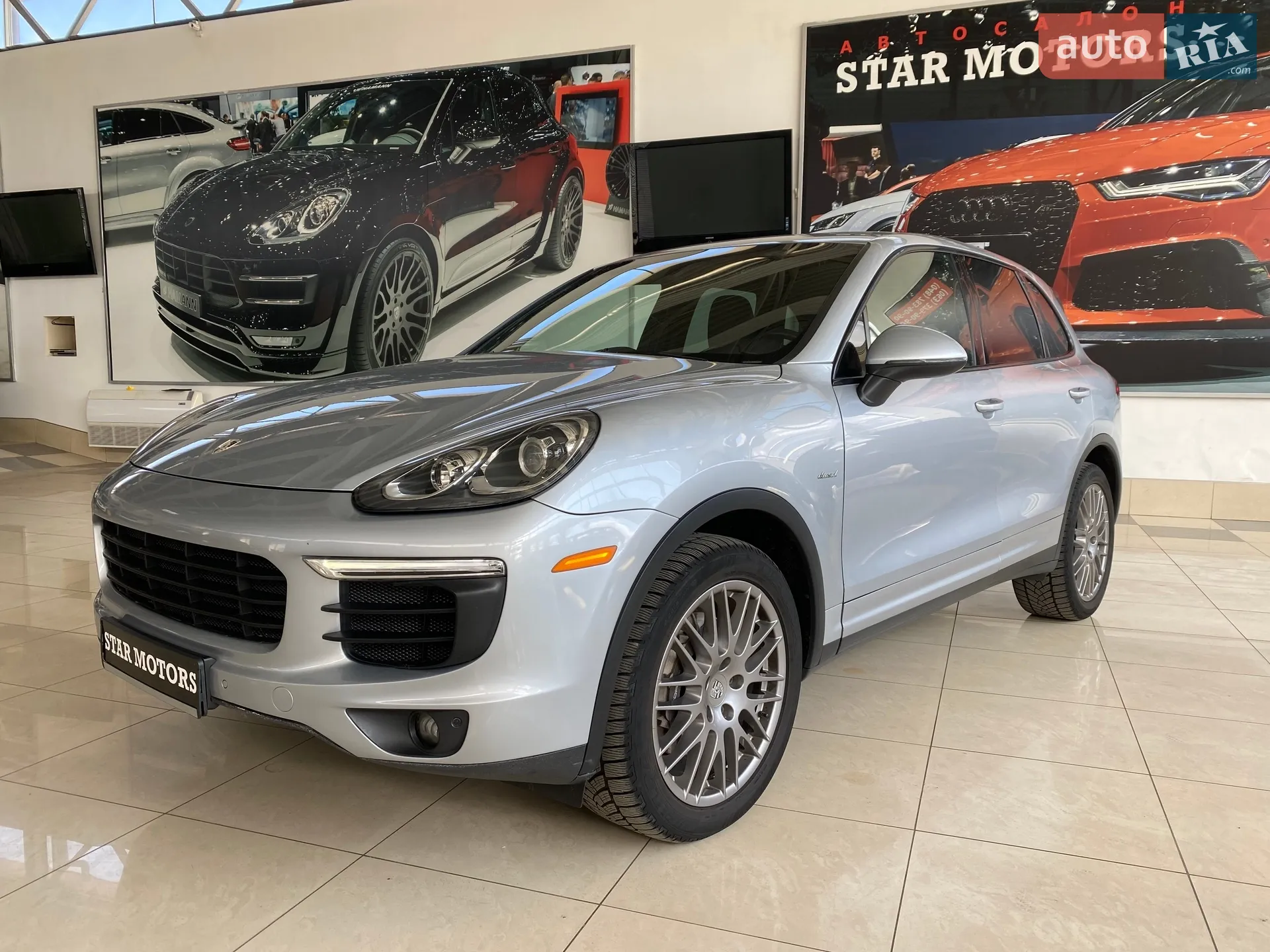 2015 Porsche Cayenne - мініатюра 4