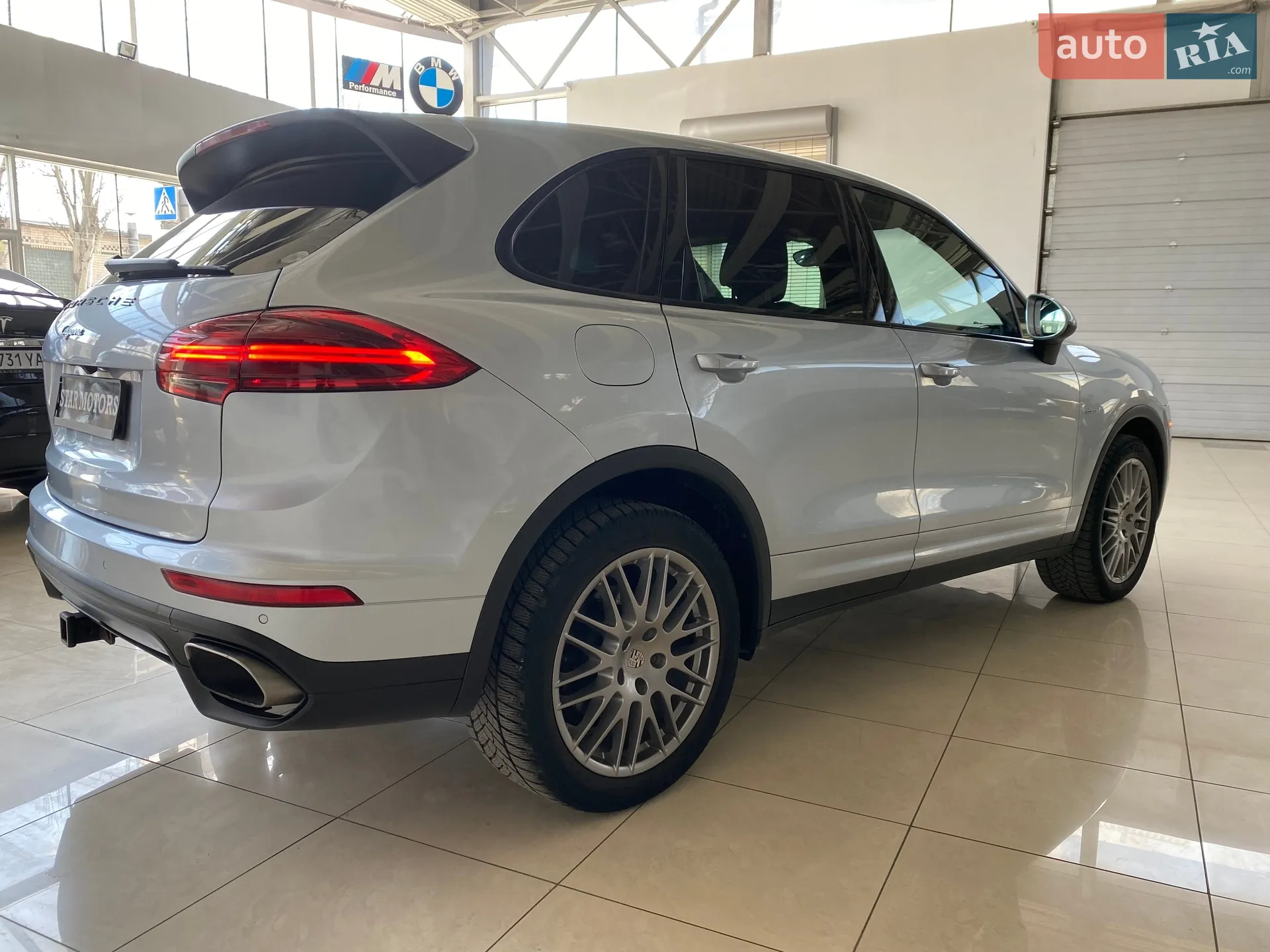 2015 Porsche Cayenne - мініатюра 17
