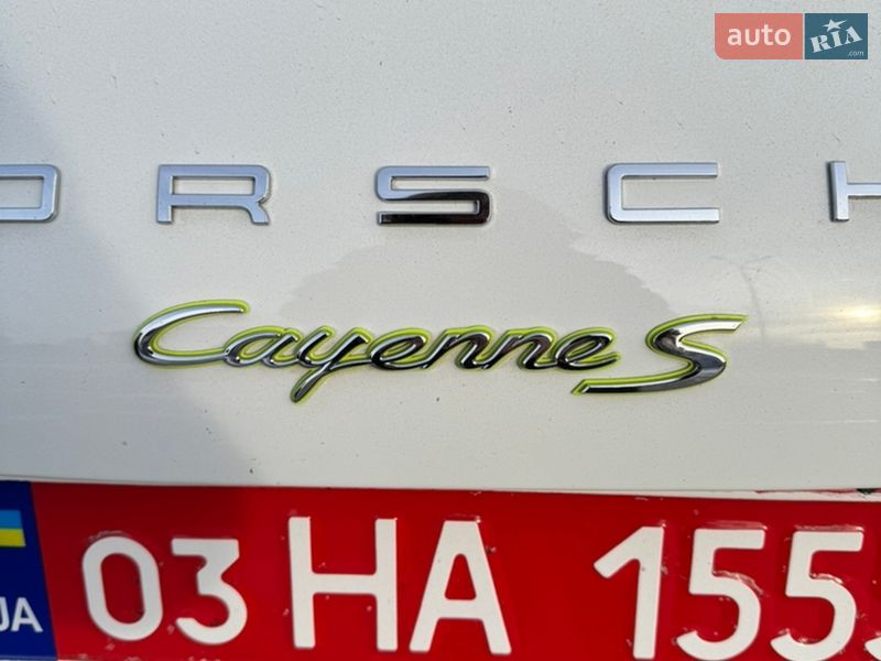 Позашляховик / Кросовер Porsche Cayenne 2017 в Нововолинську