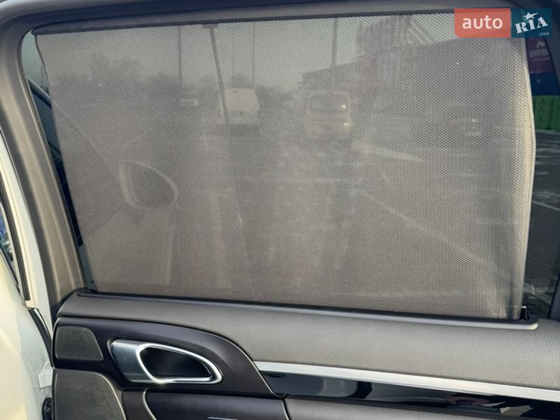 Позашляховик / Кросовер Porsche Cayenne 2017 в Нововолинську