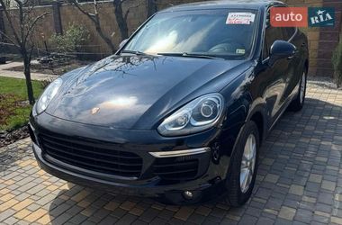 Внедорожник / Кроссовер Porsche Cayenne 2015 в Днепре
