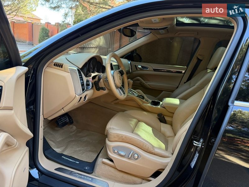 Внедорожник / Кроссовер Porsche Cayenne 2015 в Днепре фото 25 Внедорожник / Кроссовер Porsche Cayenne 2015 в Днепре