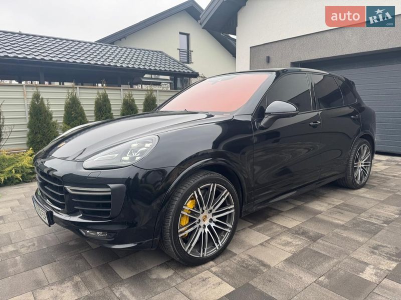 Porsche Cayenne 2016