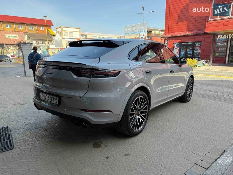 Позашляховик / Кросовер Porsche Cayenne 2022 в Львові