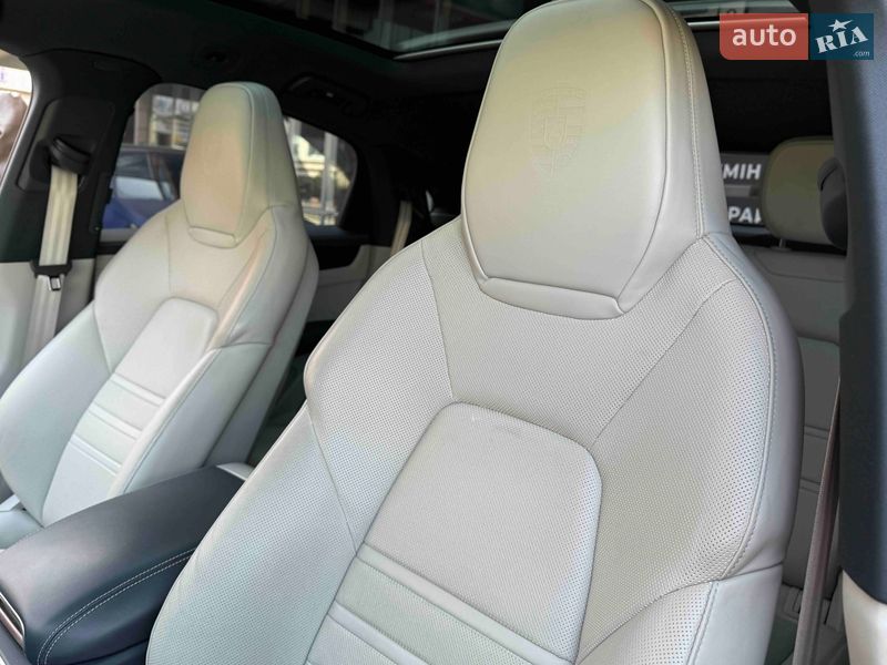 Позашляховик / Кросовер Porsche Cayenne 2022 в Львові