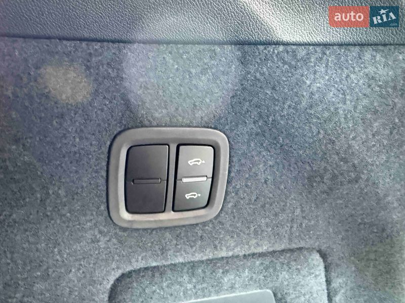 Позашляховик / Кросовер Porsche Cayenne 2022 в Львові