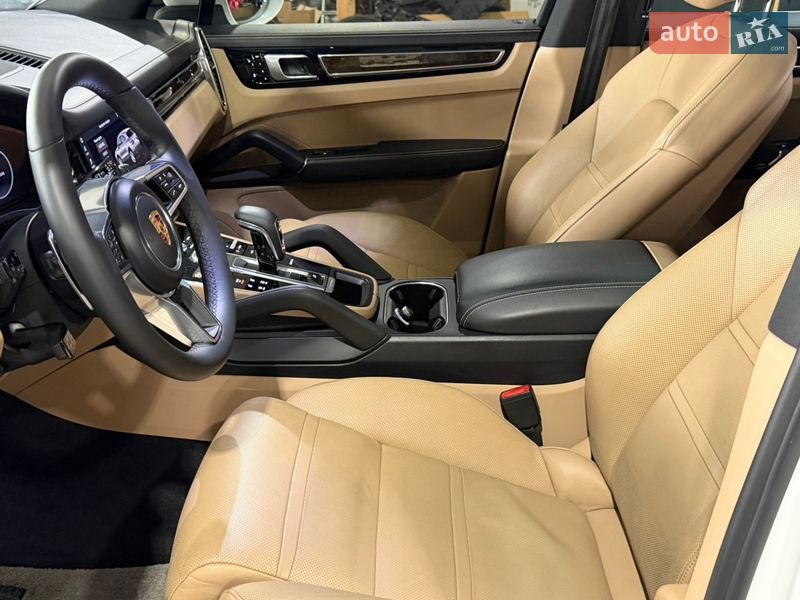 Внедорожник / Кроссовер Porsche Cayenne 2017 в Киеве фото 48 Внедорожник / Кроссовер Porsche Cayenne 2017 в Киеве