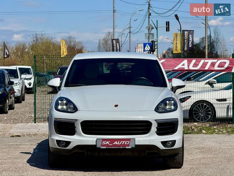 Внедорожник / Кроссовер Porsche Cayenne 2016 в Киеве