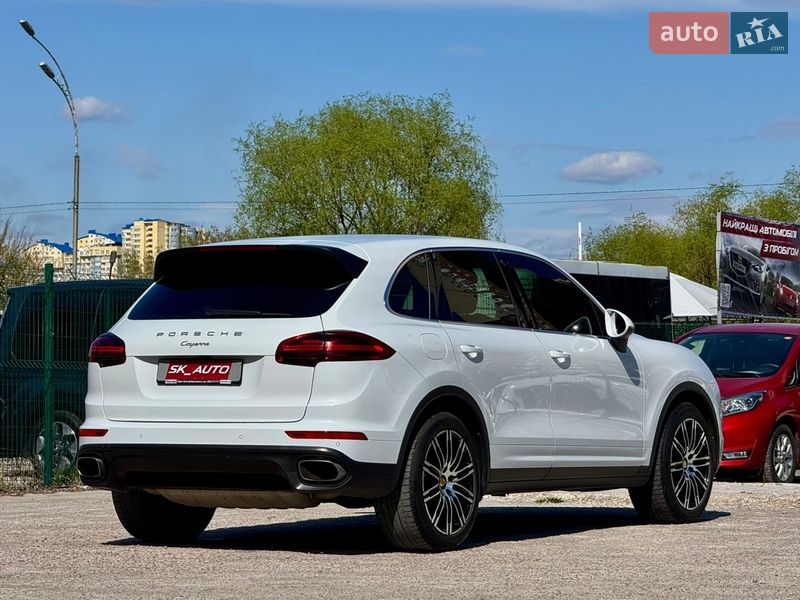 Внедорожник / Кроссовер Porsche Cayenne 2016 в Киеве