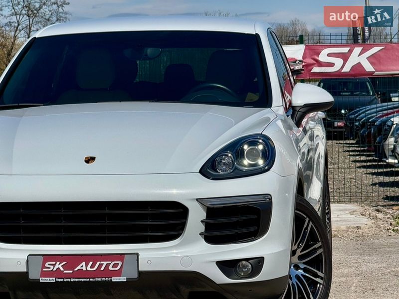 Внедорожник / Кроссовер Porsche Cayenne 2016 в Киеве
