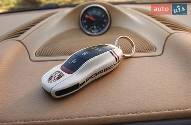 Внедорожник / Кроссовер Porsche Cayenne 2013 в Нетешине