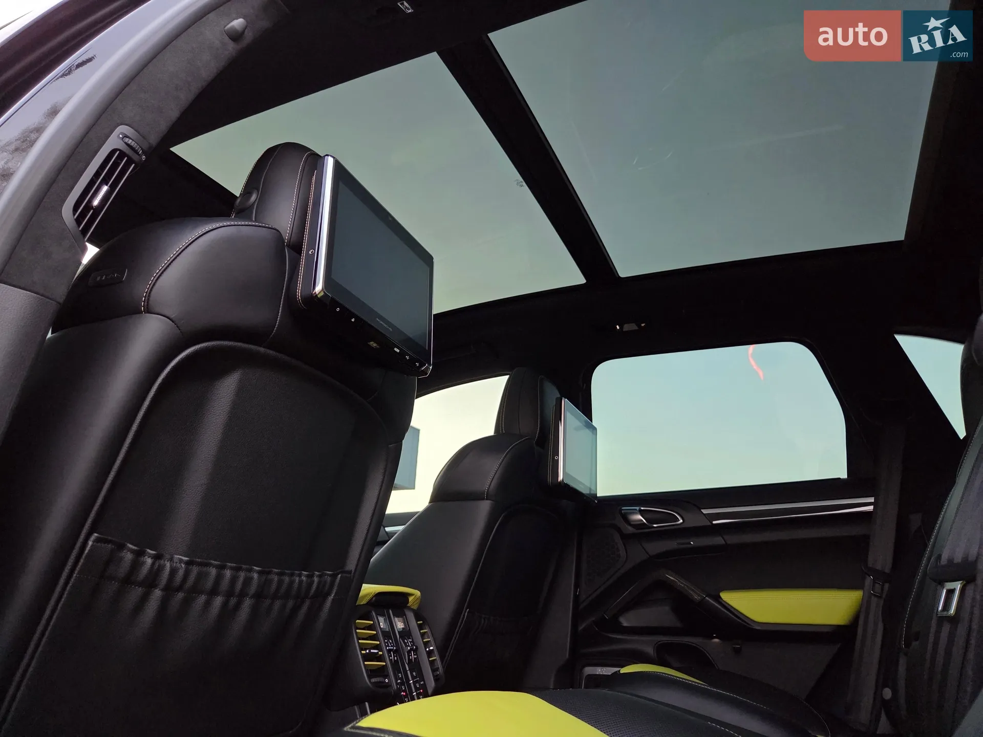 2015 Porsche Cayenne - мініатюра 23