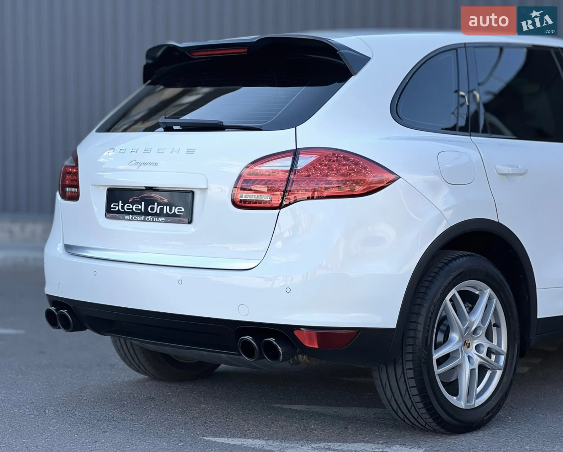 2013 Porsche Cayenne - мініатюра 9