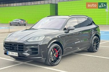 Внедорожник / Кроссовер Porsche Cayenne 2023 в Киеве