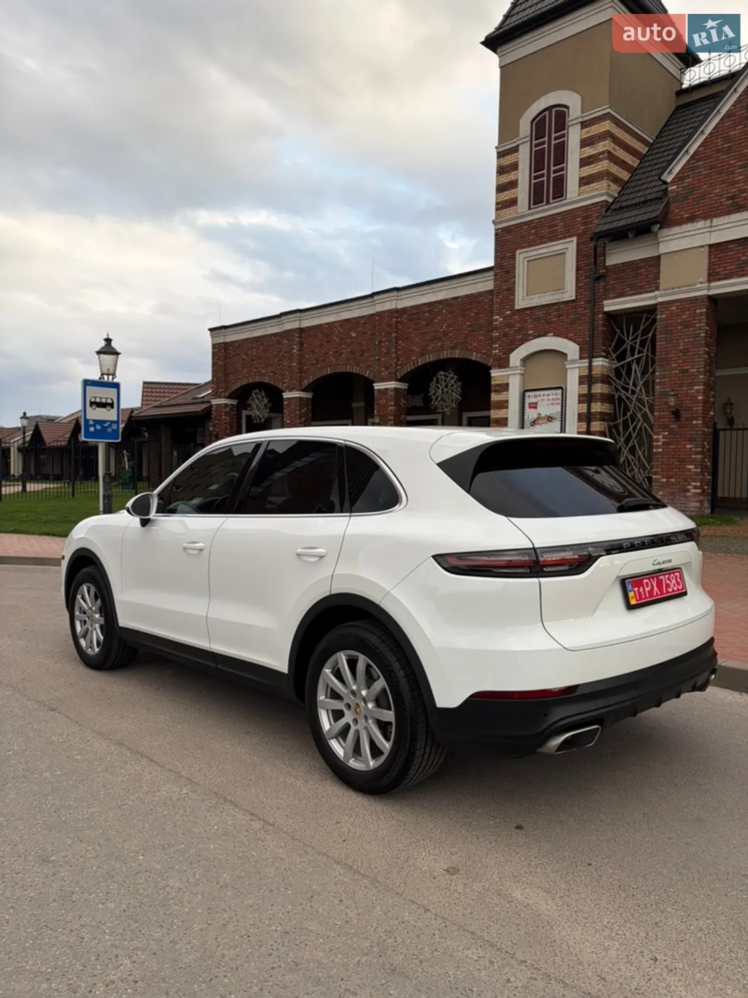 2018 Porsche Cayenne - мініатюра 5