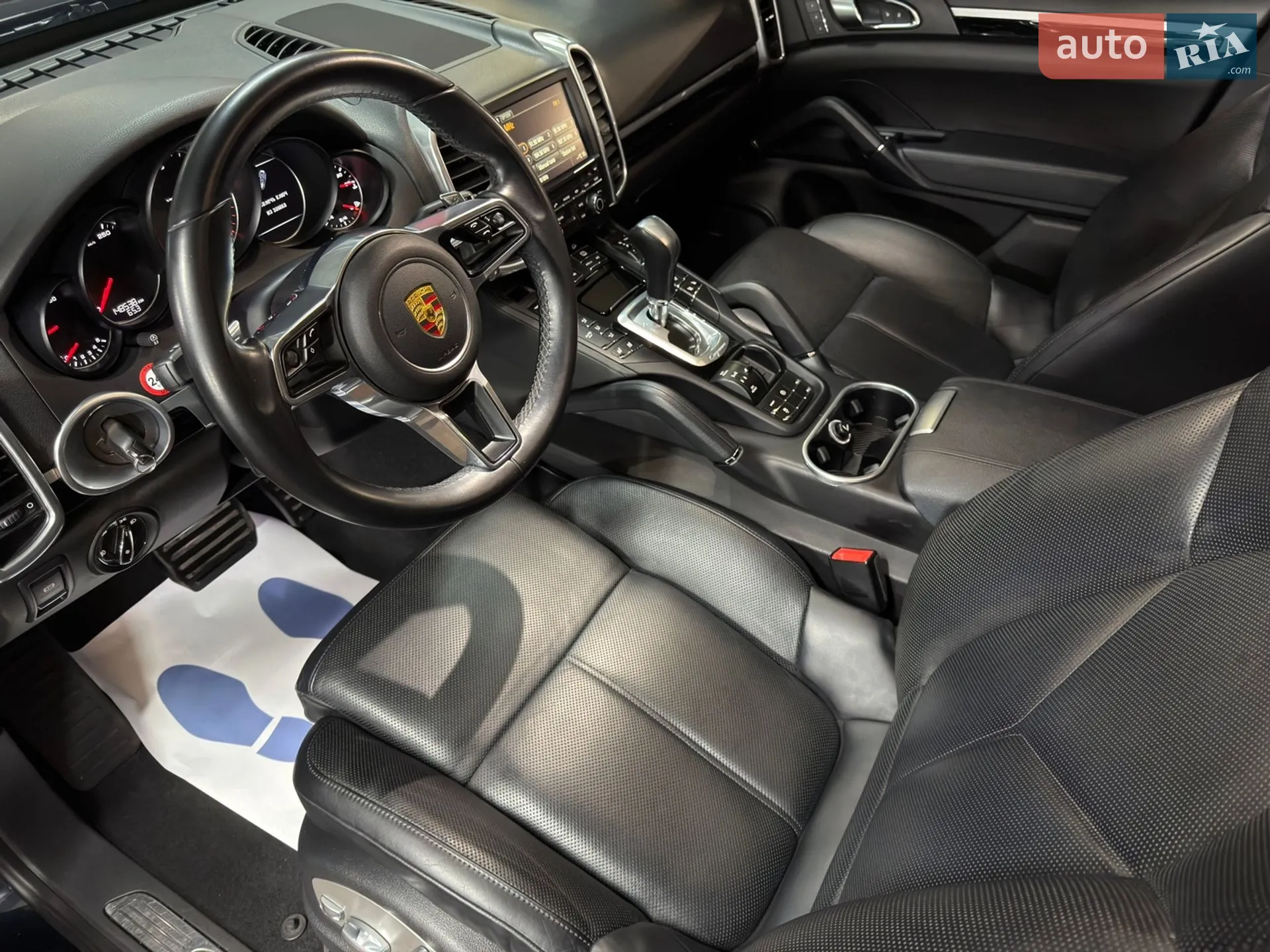 2016 Porsche Cayenne - мініатюра 16