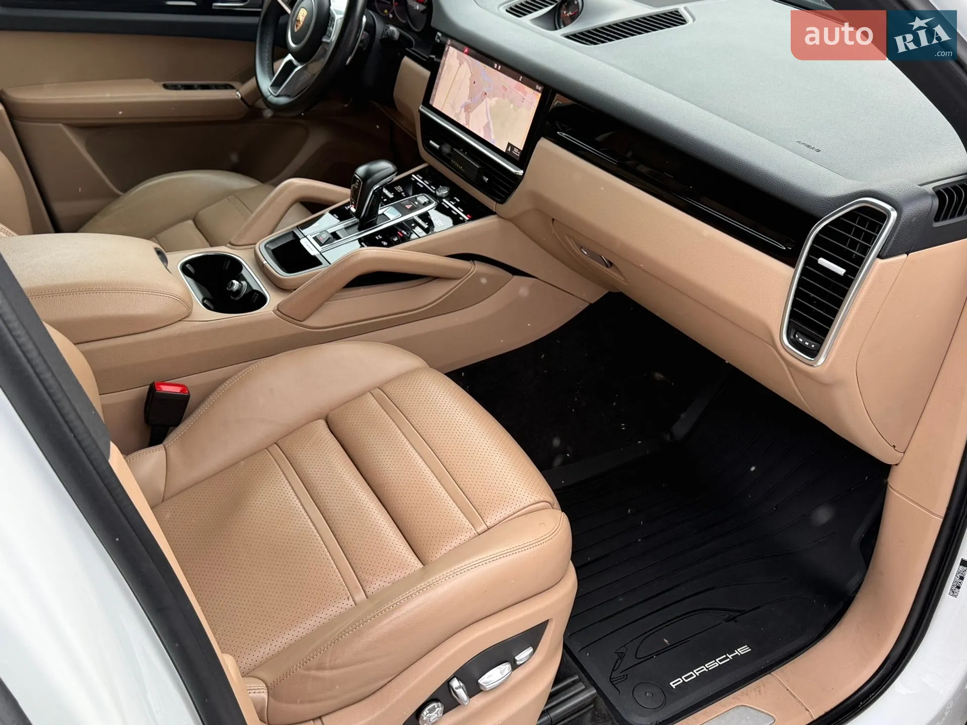 2020 Porsche Cayenne - мініатюра 8