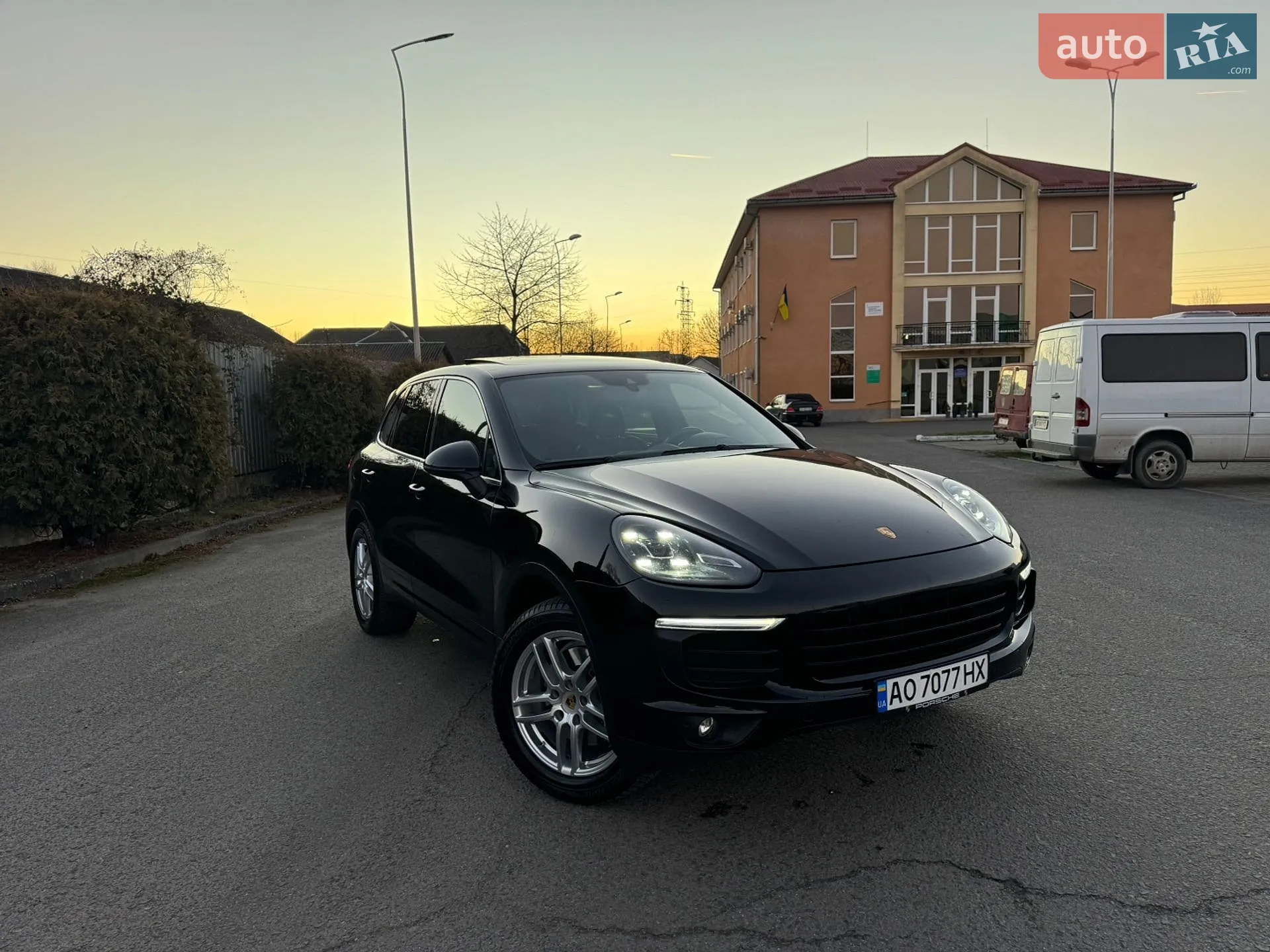 2015 Porsche Cayenne - мініатюра 2