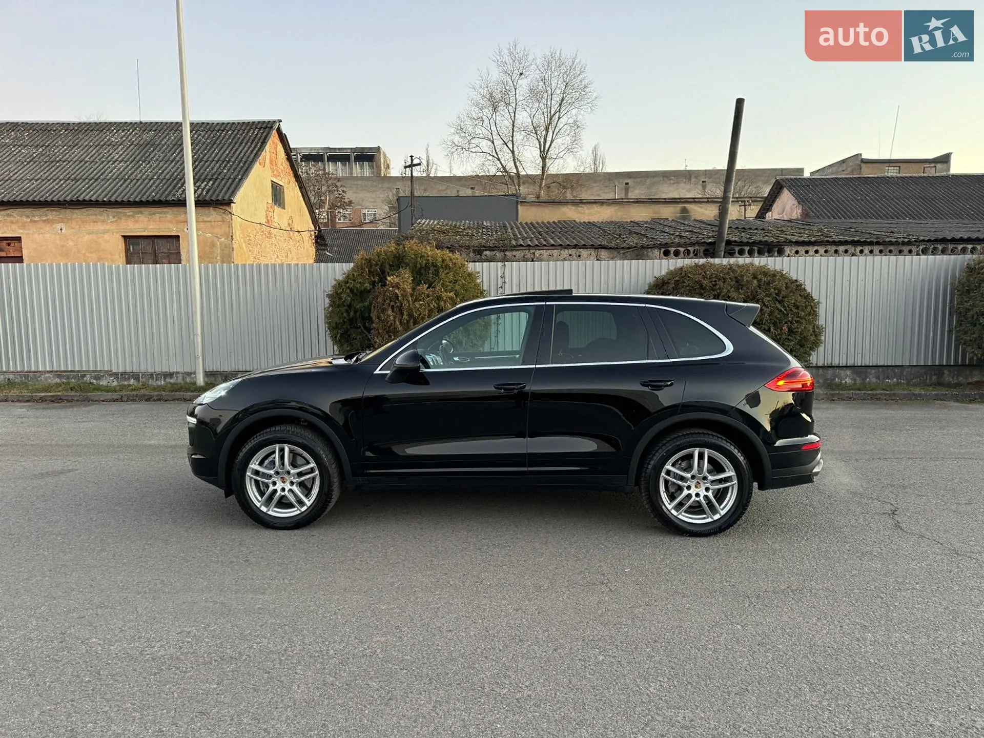 2015 Porsche Cayenne - мініатюра 11