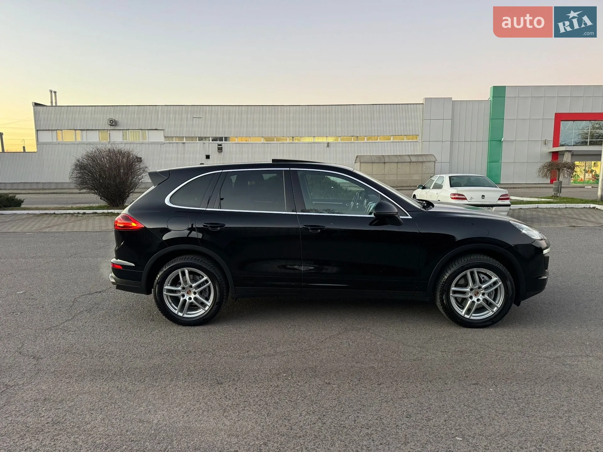 2015 Porsche Cayenne - мініатюра 15