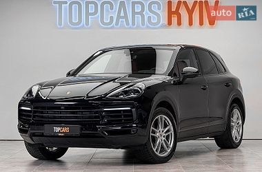 Внедорожник / Кроссовер Porsche Cayenne 2019 в Киеве