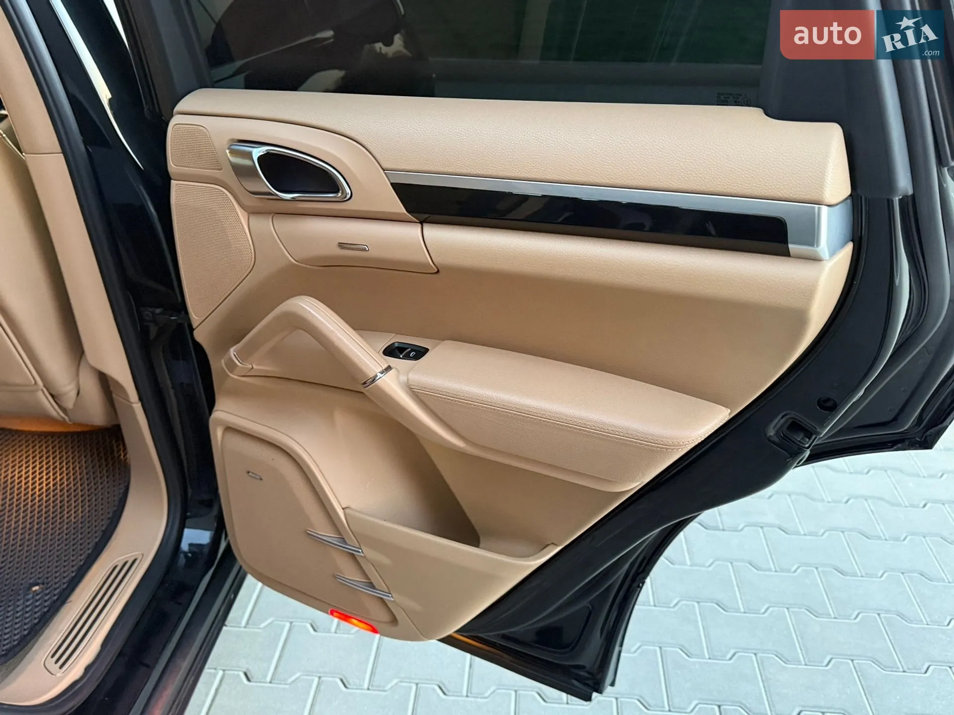 2012 Porsche Cayenne - мініатюра 21