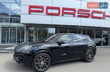 Позашляховик / Кросовер Porsche Cayenne 2025 в Дніпрі