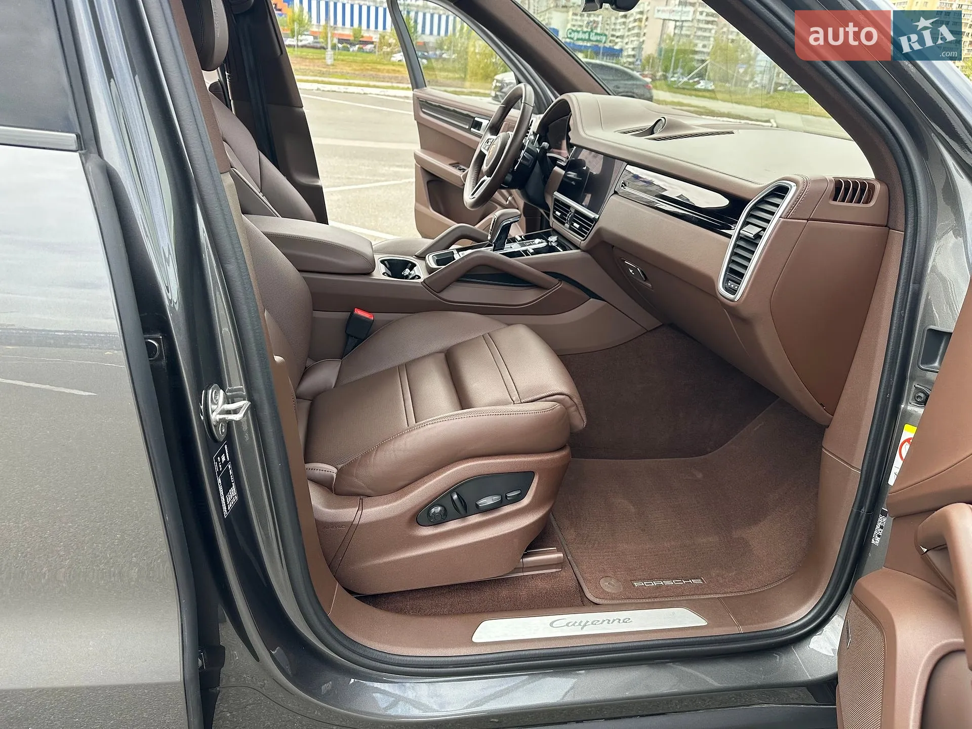 2022 Porsche Cayenne - мініатюра 21