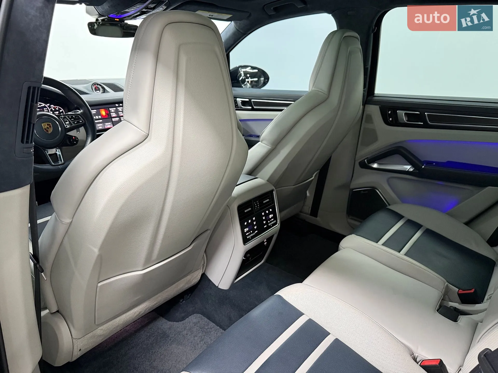 2019 Porsche Cayenne - мініатюра 48